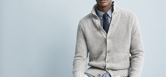 北京職業(yè)裝定做之襯衫領(lǐng)帶安置處理